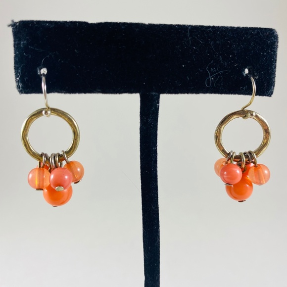 Itty Bitty little clusters of glass beads on little gold hoops. - Picture 2 of 3